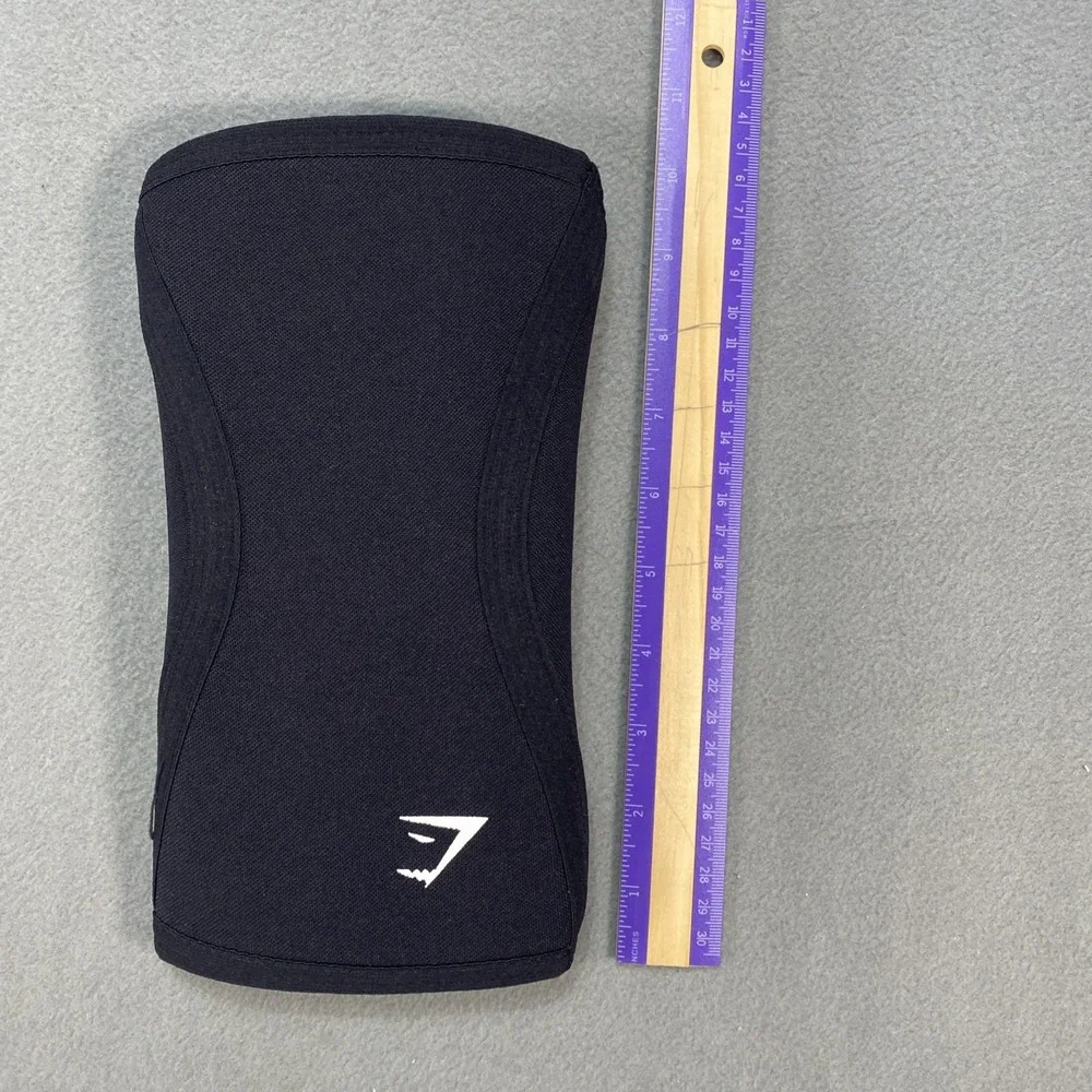 Gym Shark Elbow Sleeve Compression Medium Black Neoprene Gym Workout